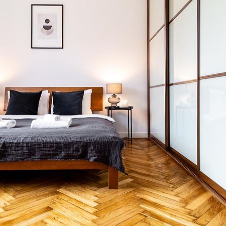 Househost Apartment: Jozefa 2/10 Krakow Dış mekan fotoğraf