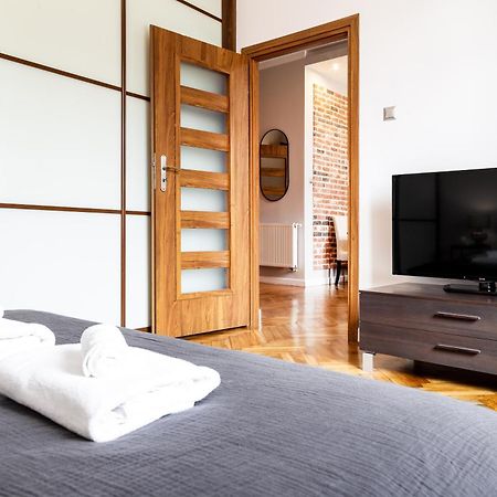 Househost Apartment: Jozefa 2/10 Krakow Dış mekan fotoğraf