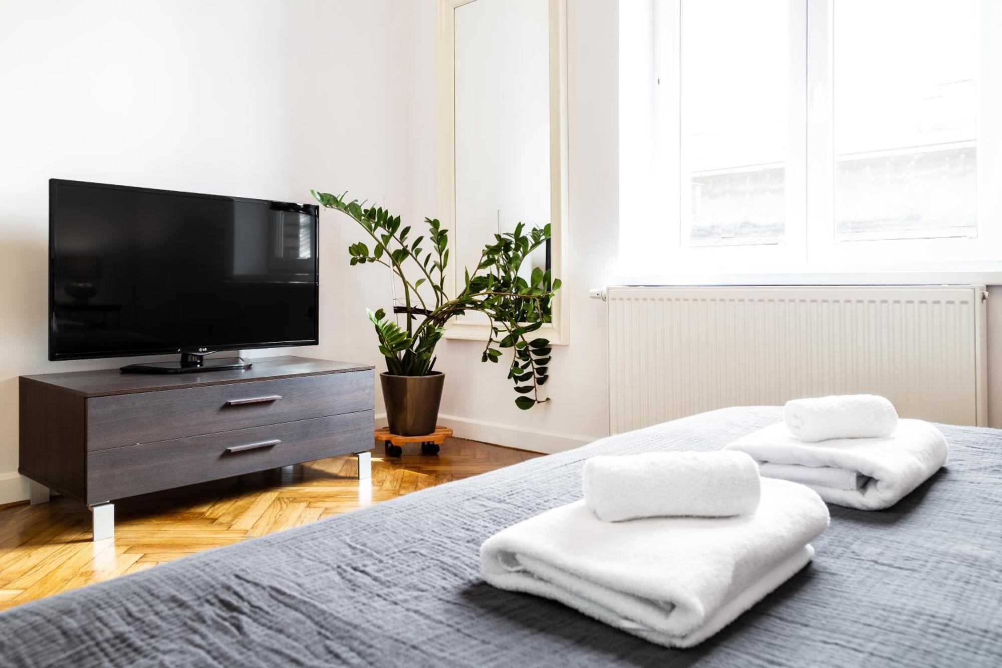Househost Apartment: Jozefa 2/10 Krakow Dış mekan fotoğraf